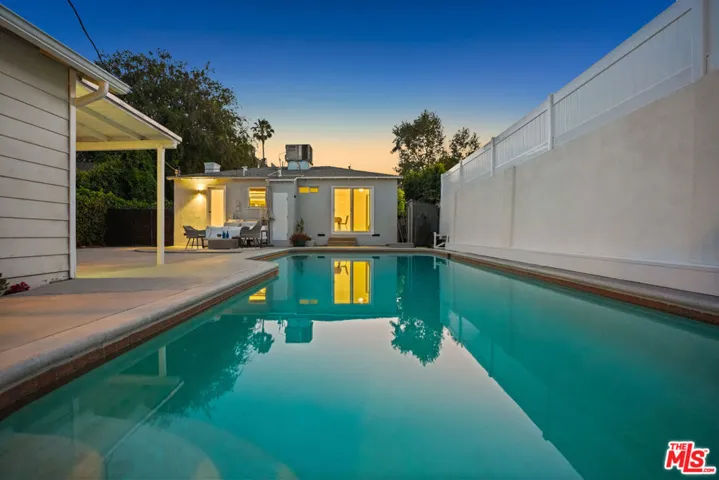5438 Colfax Avenue, Los Angeles, California 91601