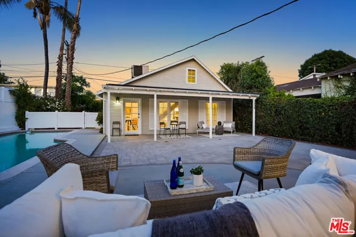 5438 Colfax Avenue, Los Angeles, California 91601