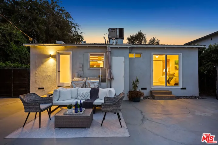 5438 Colfax Avenue, Los Angeles, California 91601