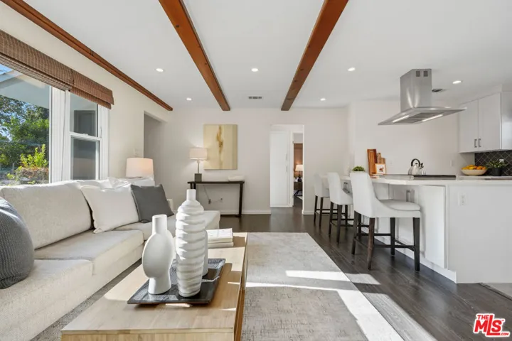 5438 Colfax Avenue, Los Angeles, California 91601