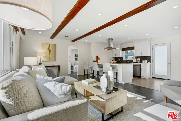 5438 Colfax Avenue, Los Angeles, California 91601