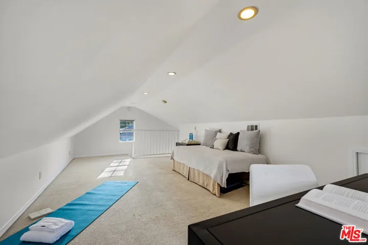 5438 Colfax Avenue, Los Angeles, California 91601