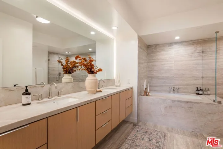 13600 Marina Pointe Drive 604, Marina Del Rey, California 90292