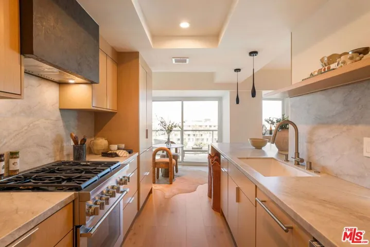 13600 Marina Pointe Drive 604, Marina Del Rey, California 90292
