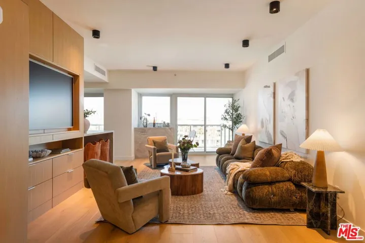 13600 Marina Pointe Drive 604, Marina Del Rey, California 90292