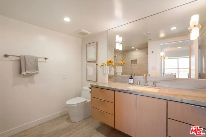 13600 Marina Pointe Drive 604, Marina Del Rey, California 90292