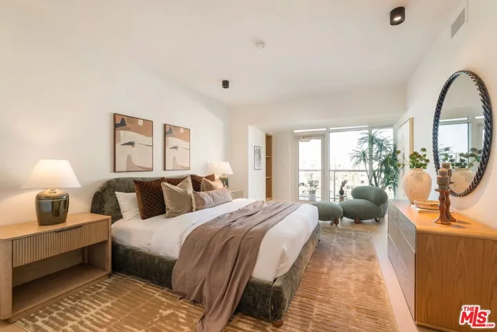 13600 Marina Pointe Drive 604, Marina Del Rey, California 90292