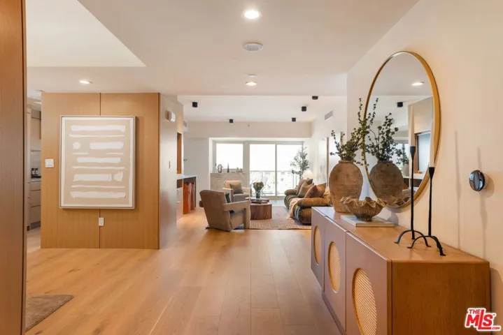 13600 Marina Pointe Drive 604, Marina Del Rey, California 90292