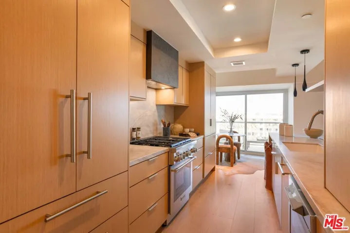 13600 Marina Pointe Drive 604, Marina Del Rey, California 90292