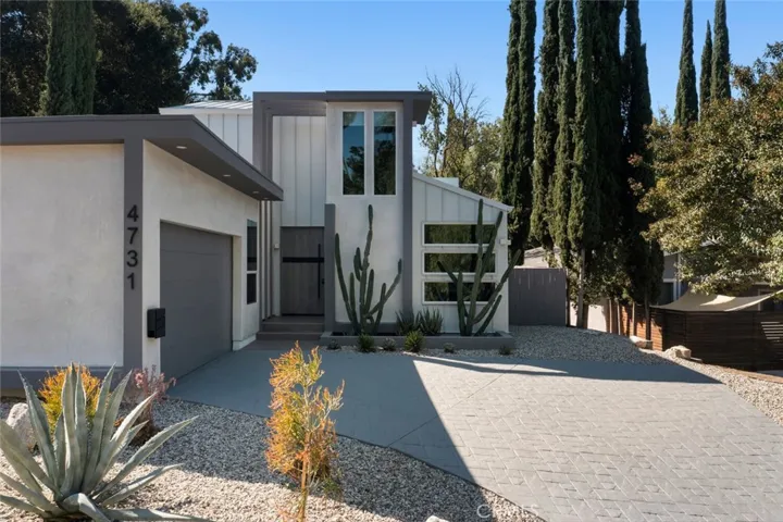 4731 Topanga Canyon Boulevard, Woodland Hills, California 91364