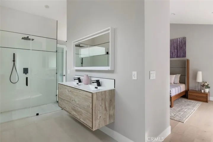 4731 Topanga Canyon Boulevard, Woodland Hills, California 91364