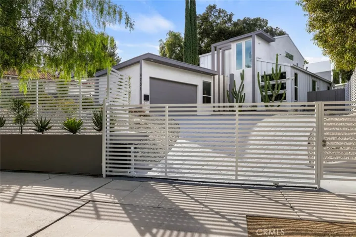 4731 Topanga Canyon Boulevard, Woodland Hills, California 91364