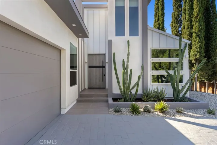 4731 Topanga Canyon Boulevard, Woodland Hills, California 91364