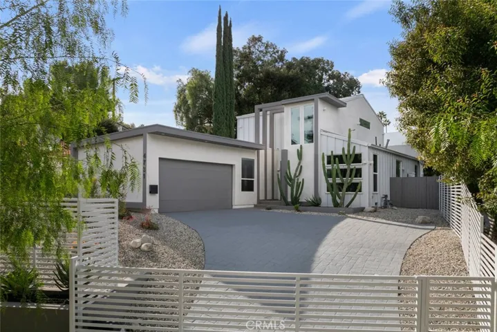 4731 Topanga Canyon Boulevard, Woodland Hills, California 91364