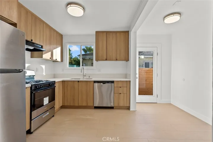 6661 Beck Avenue, North Hollywood, California 91606