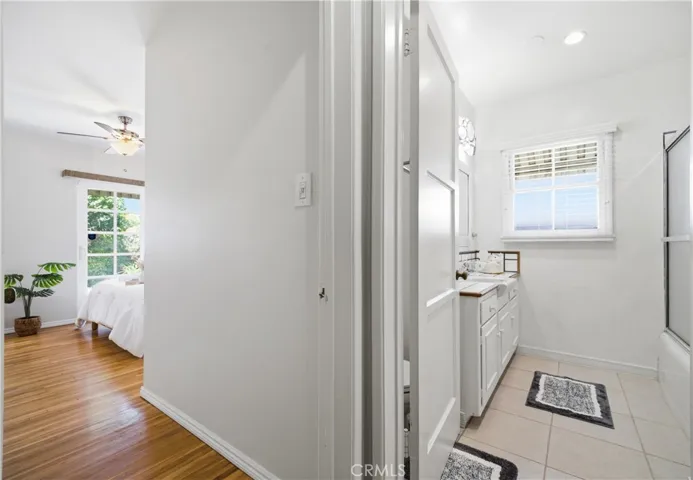 17061 Lorne, Lake Balboa, California 91406