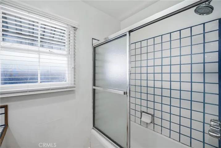 17061 Lorne, Lake Balboa, California 91406