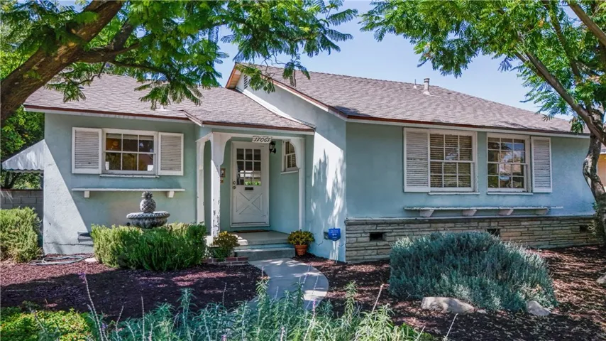 17061 Lorne, Lake Balboa, California 91406