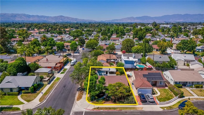 17061 Lorne, Lake Balboa, California 91406