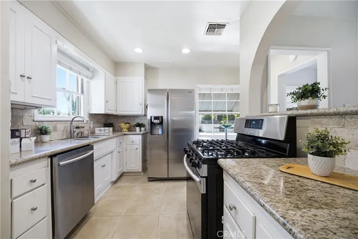 17061 Lorne, Lake Balboa, California 91406