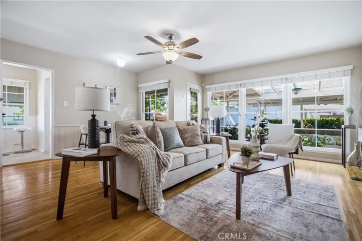 17061 Lorne, Lake Balboa, California 91406