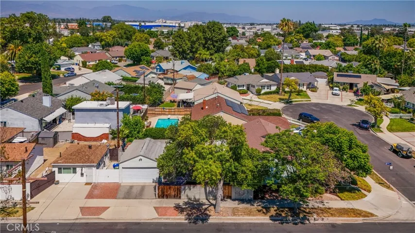 17061 Lorne, Lake Balboa, California 91406