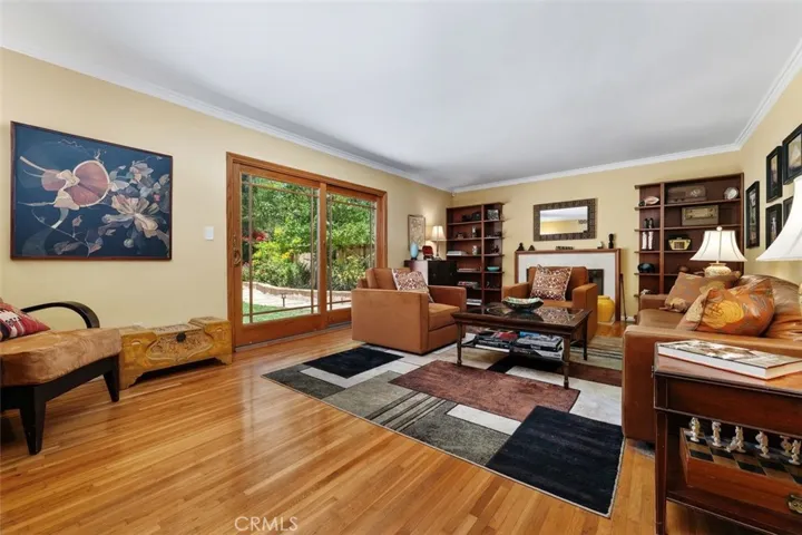 Living Room overlooks the yard