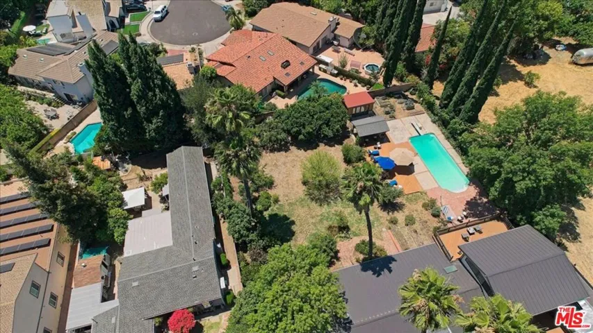 22954 Collins Street, Los Angeles, California 91367