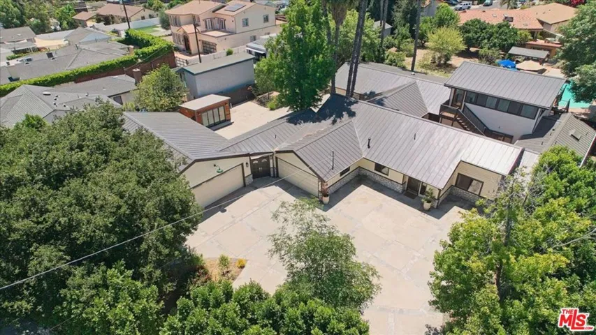 22954 Collins Street, Los Angeles, California 91367