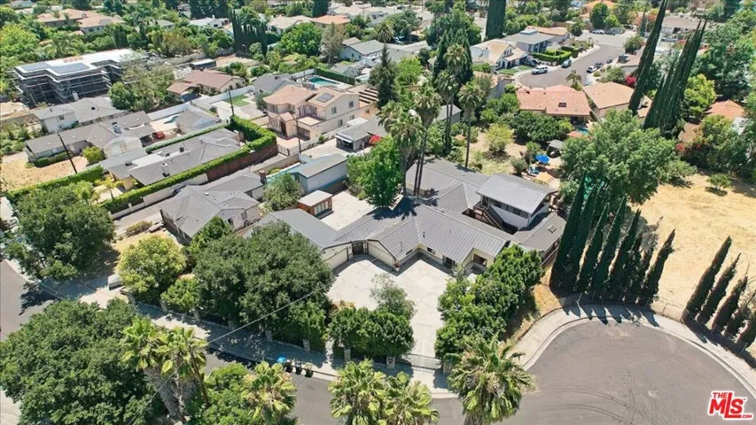 22954 Collins Street, Los Angeles, California 91367