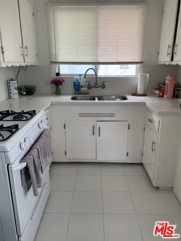 1470 S Sherbourne Drive 6, Los Angeles, California 90035