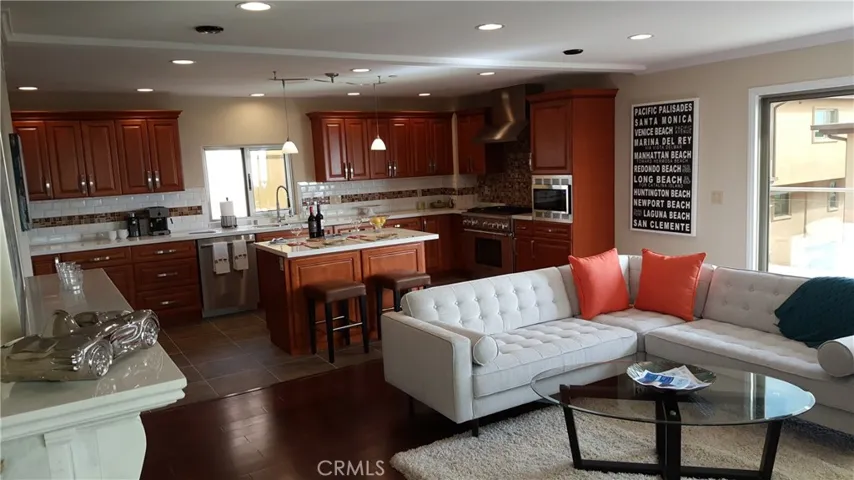 914 17th, Hermosa Beach, California 90254