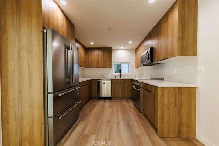 5933 Comey Avenue 3, Los Angeles, California 90034