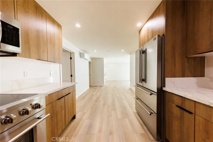 5933 Comey Avenue 3, Los Angeles, California 90034