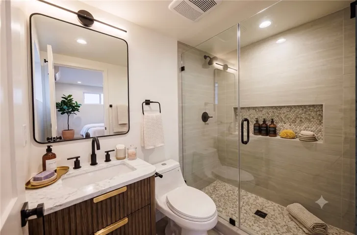 5933 Comey Avenue 3, Los Angeles, California 90034