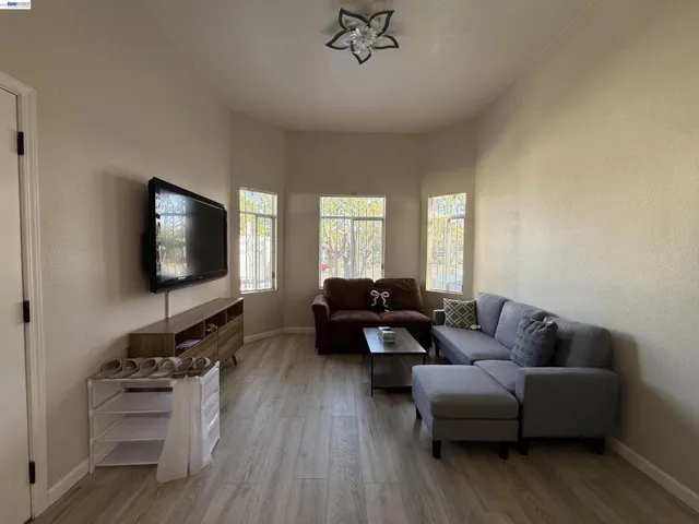 550 Marina Blvd, San Leandro, California 94577 — photo 5