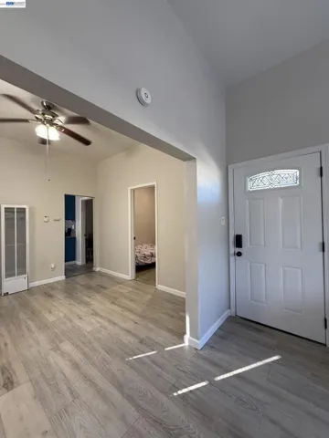 550 Marina Blvd, San Leandro, California 94577 — photo 4