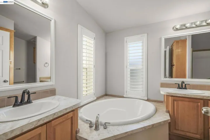 3263 Vineyard Ave. #16, Pleasanton, California 94566