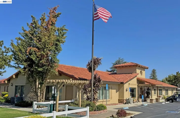 3263 Vineyard Ave. #16, Pleasanton, California 94566
