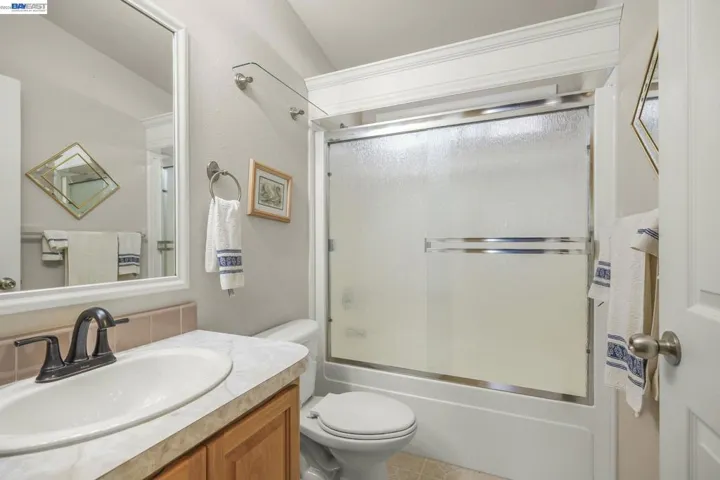 3263 Vineyard Ave. #16, Pleasanton, California 94566