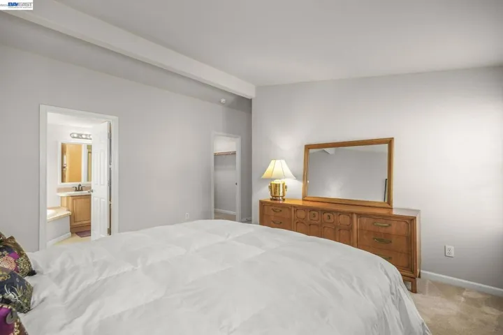 3263 Vineyard Ave. #16, Pleasanton, California 94566