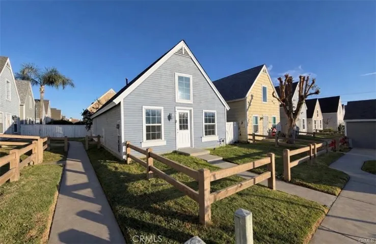 14560 Woodland, Fontana, California 92337
