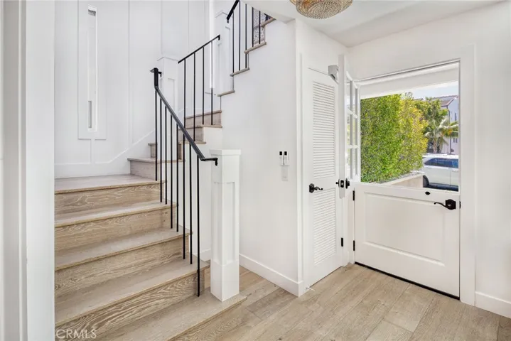 705 Larkspur Avenue, Corona Del Mar, California 92625