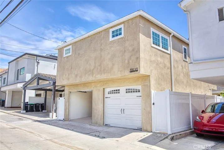 705 Larkspur Avenue, Corona Del Mar, California 92625