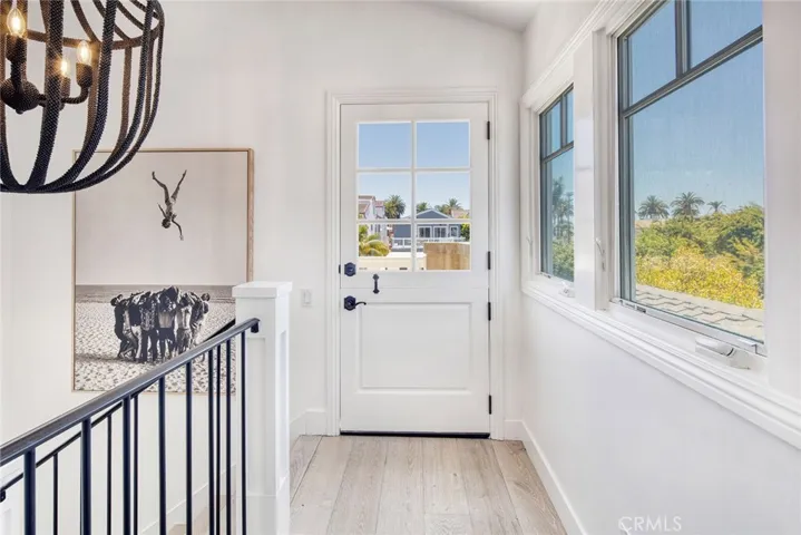 705 Larkspur Avenue, Corona Del Mar, California 92625