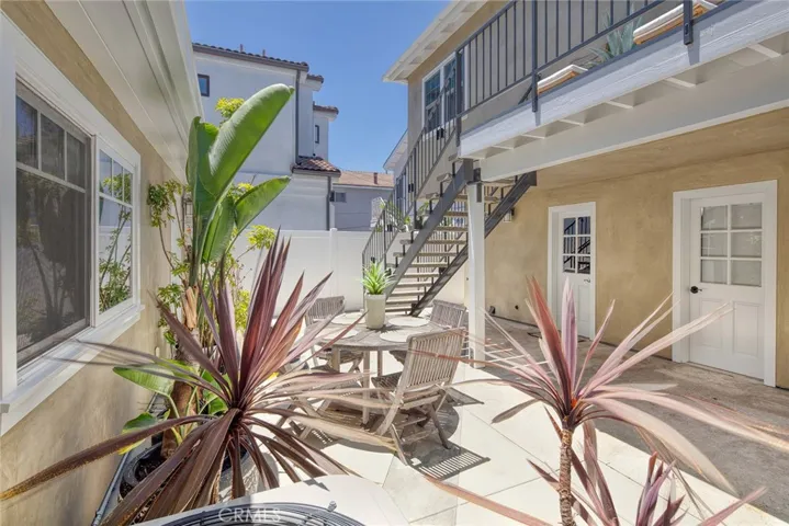 705 Larkspur Avenue, Corona Del Mar, California 92625
