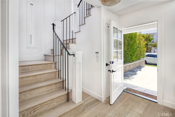 705 Larkspur Avenue, Corona Del Mar, California 92625