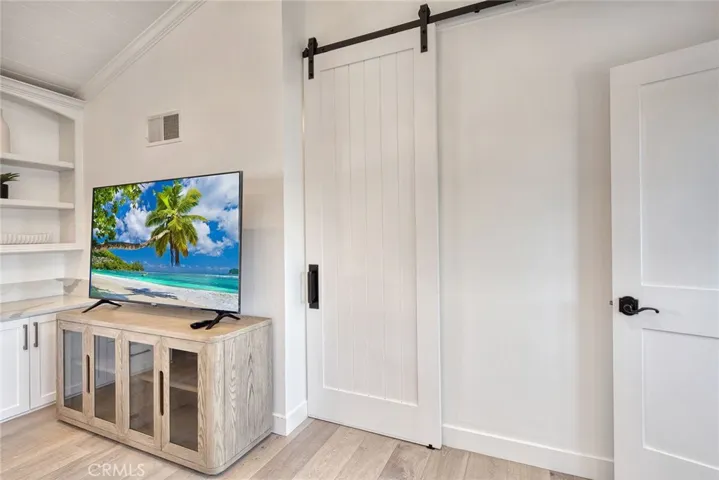 705 Larkspur Avenue, Corona Del Mar, California 92625
