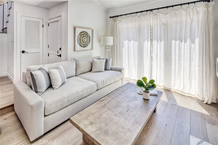 705 Larkspur Avenue, Corona Del Mar, California 92625