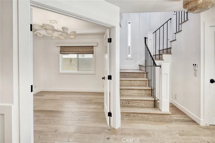 705 Larkspur Avenue, Corona Del Mar, California 92625